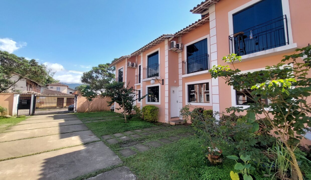 casa com 3 quartos em condominio em paraty