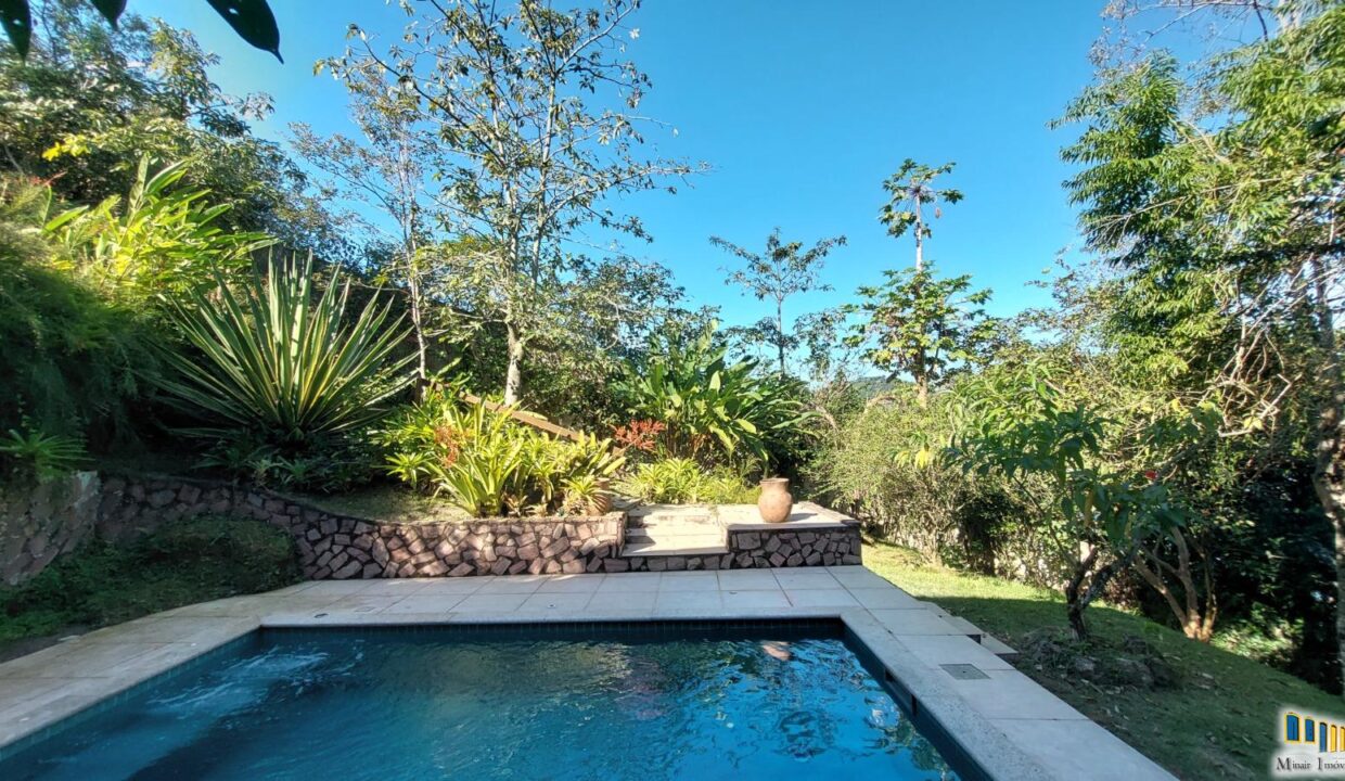 casa-a-venda-em-paraty-no-morro-da-praia-grande (21)