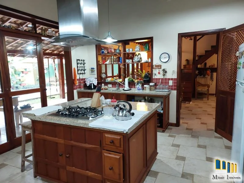 casa-a-venda-em-paraty-em-estilo-colonial (14)